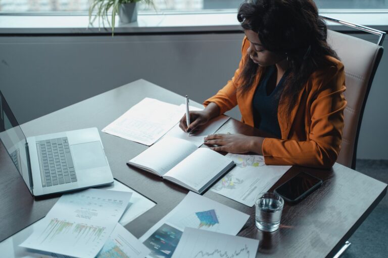 Pourquoi externaliser la gestion comptable ?