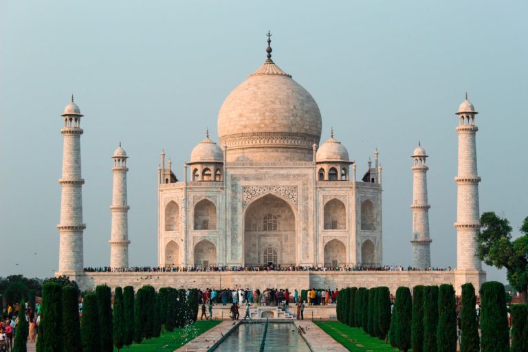 L&rsquo;Inde attire les investisseurs. Cependant, les investissements étrangers sont confrontés à des retards. Quelle en est la cause ?
