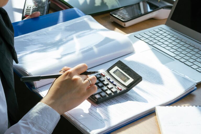 Comment gérer les provisions pour risques et charges : enjeux comptables et fiscaux ?